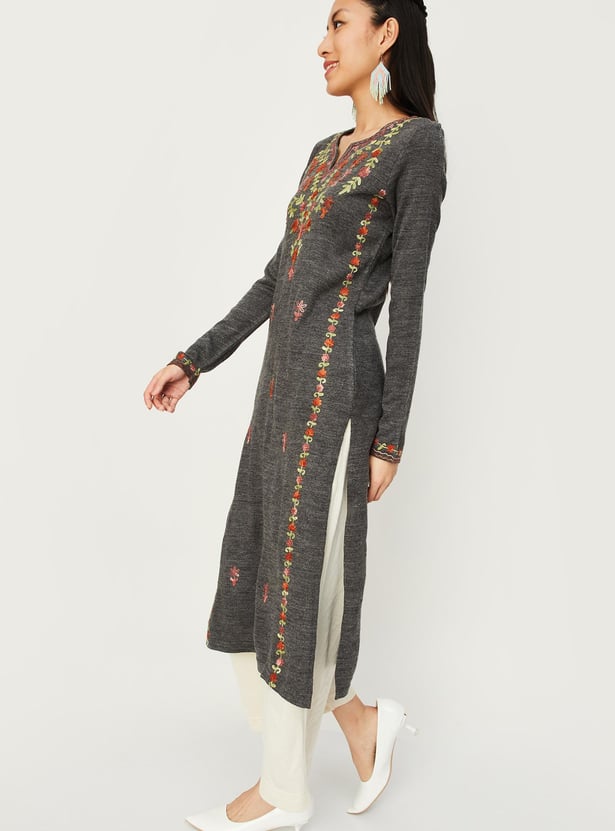 Women Embroidered Winter Kurta