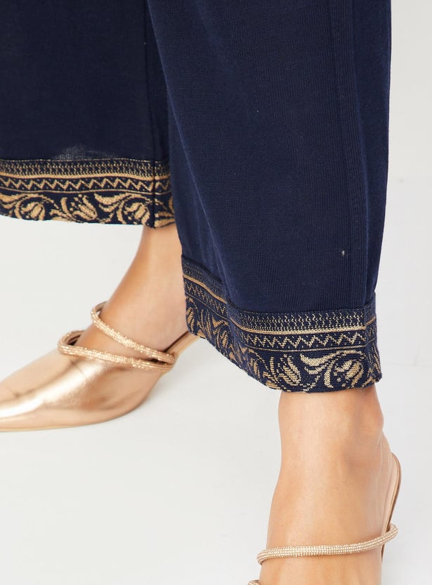 Women Printed Knit Kurta with Palazzos