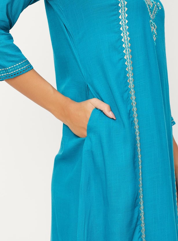 Women Embroidered Yoke Straight Kurta
