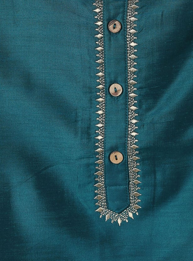 Boys Embroidered Yoke Kurta