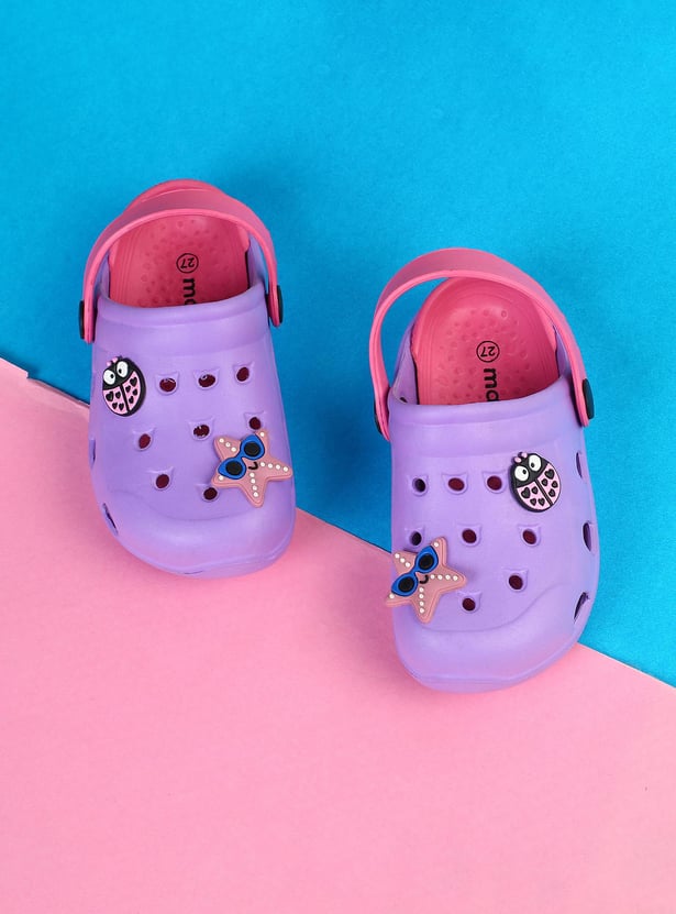 Girls Charm-Detailed Clogs with Pivoting Strap