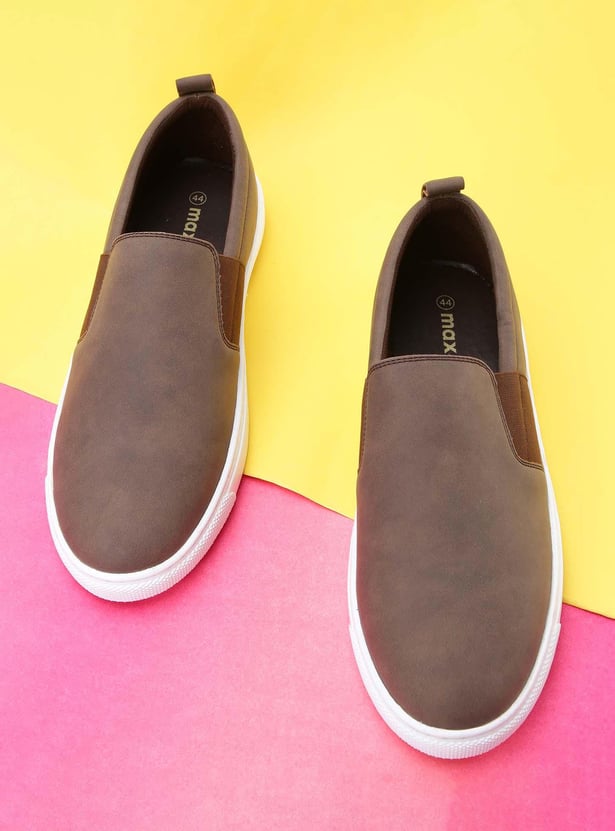 Men Colourblocked Loafers