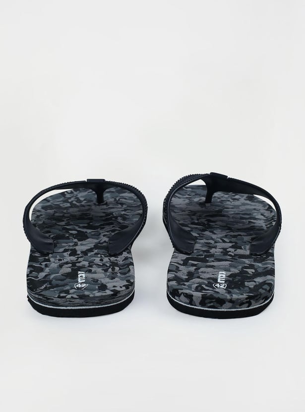 Men Camouflage Printed V-Strap Sippers