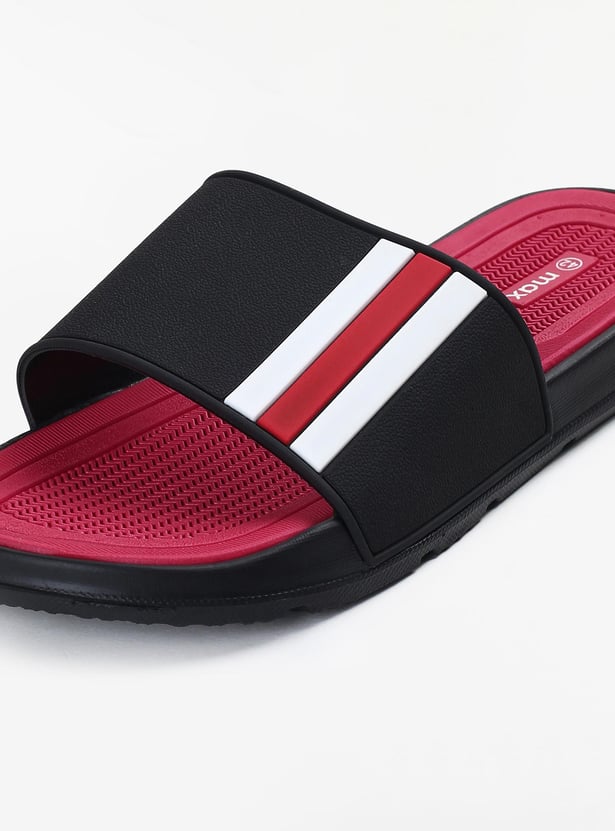 Men Striped Open-Toed Sliders