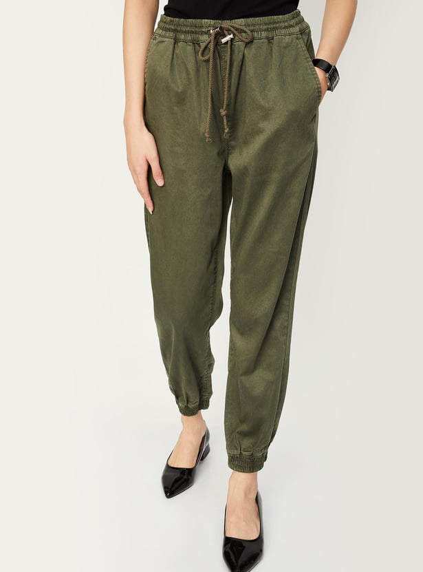 Women Relaxed Fit Solid Joggers