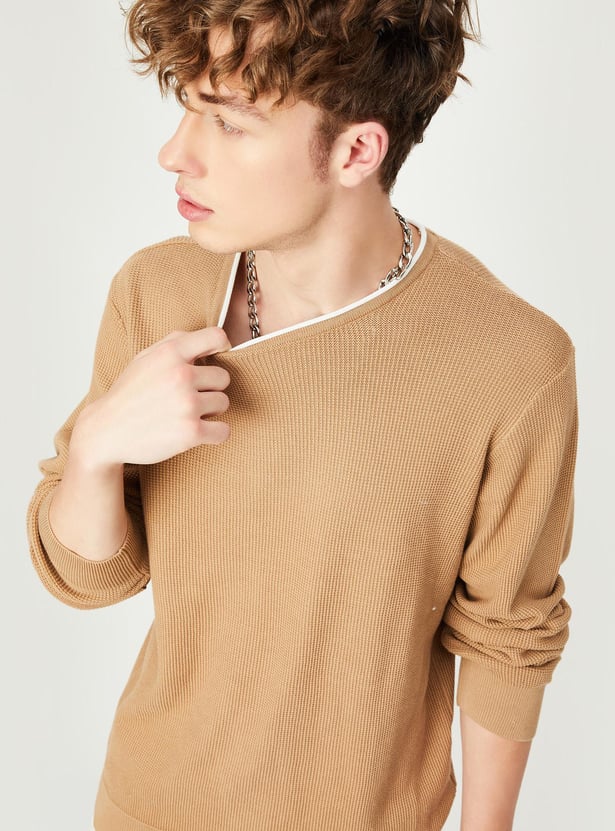 Men Knitted Sweater with Contrast Tipping