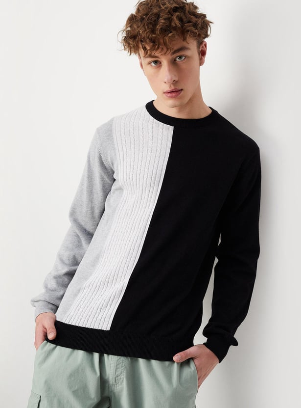 Men Colorblocked Slim Fit Sweater