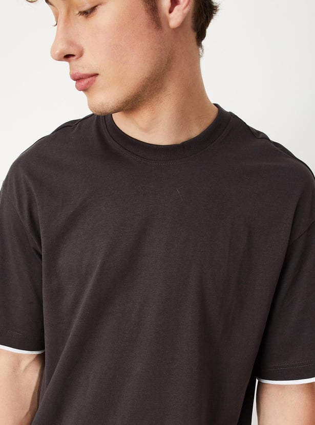 Men Solid Relaxed Fit T-shirt