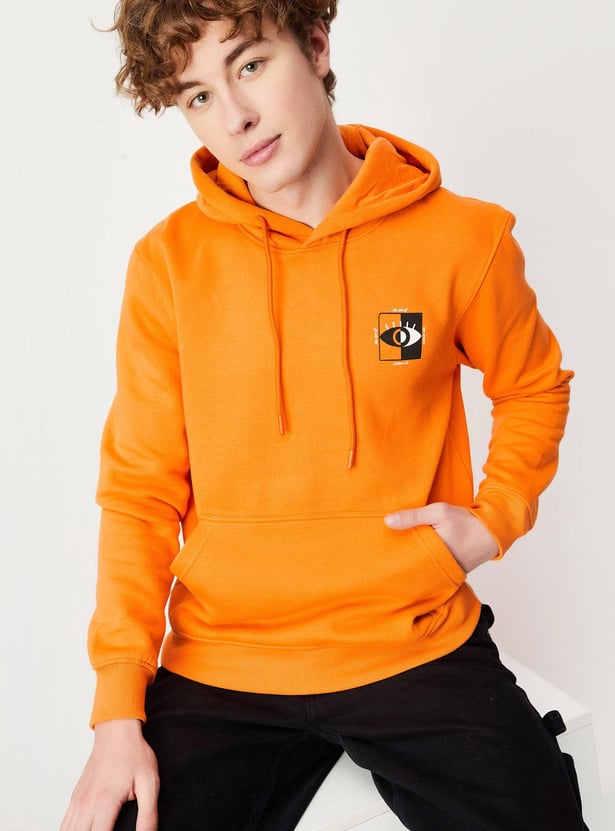 Men Solid Slim Fit Hooded Sweatshirt