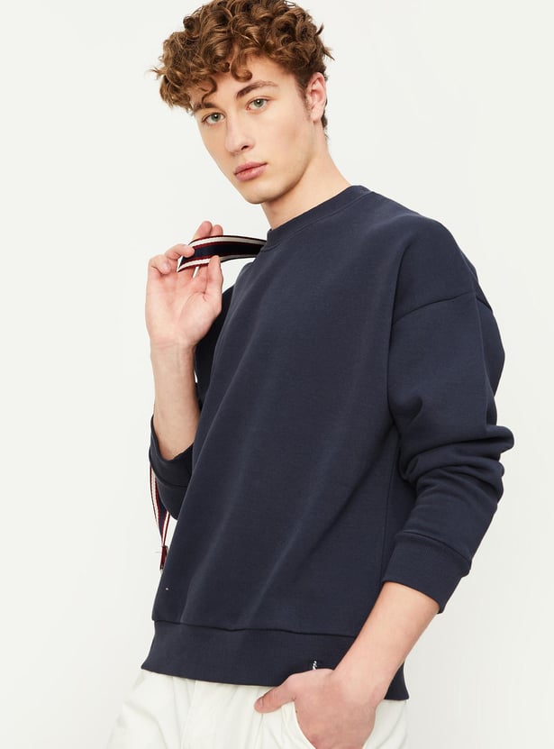 Men Solid Oversized Sweatshirt