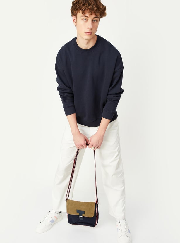 Men Solid Oversized Sweatshirt