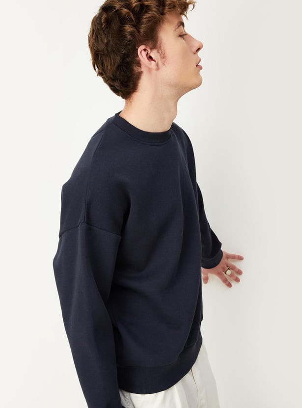 Men Solid Oversized Sweatshirt