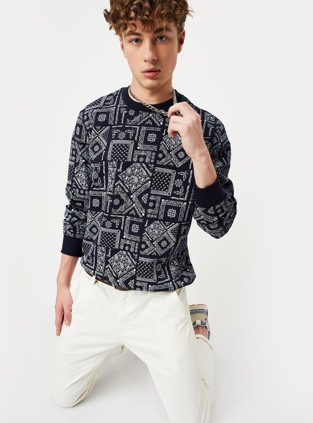 Men Bandana Printed Sweatshirt