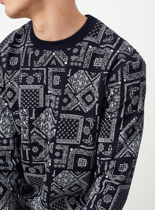 Men Bandana Printed Sweatshirt