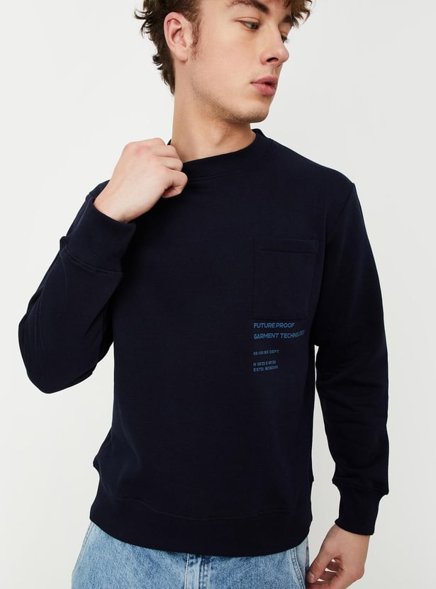 Men Solid Slim Fit Sweatshirt