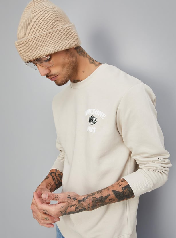 Men Slim Fit Solid Sweatshirt