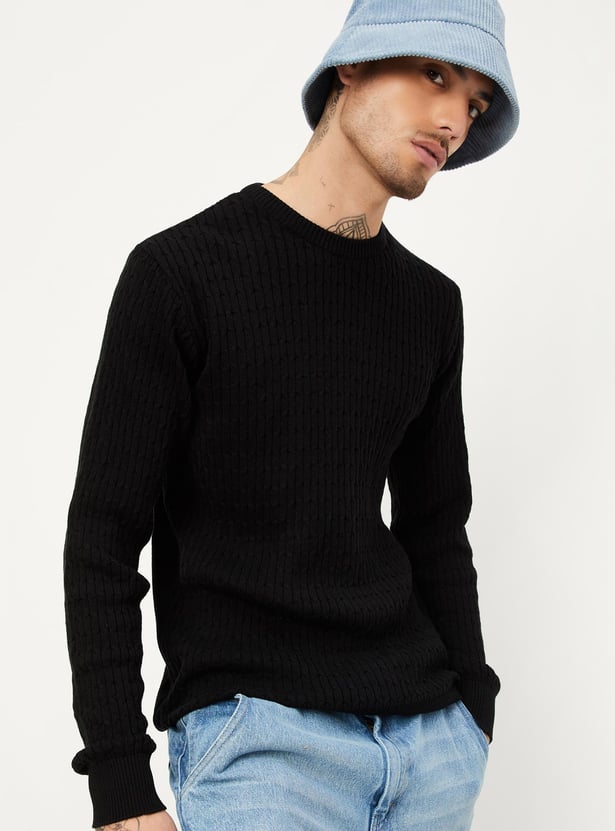 Men Slim Fit Knitted Sweater