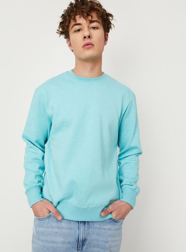 Men Solid Slim Fit Sweatshirt