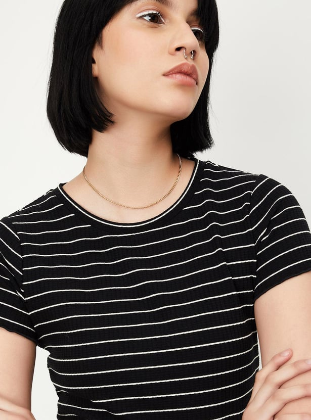 Women Striped Knit T-shirt with Lettuce Hem