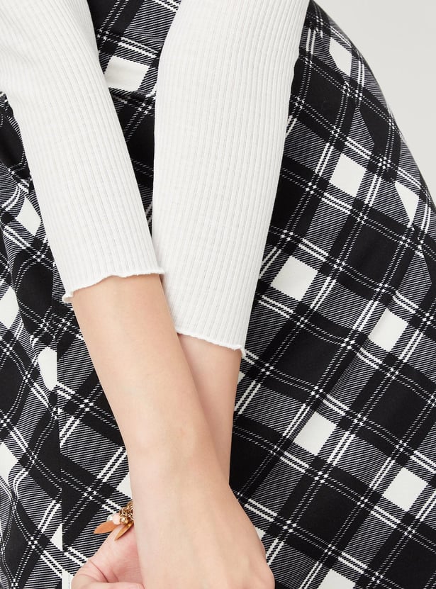 Women Checked Pinafore Dress with T-shirt