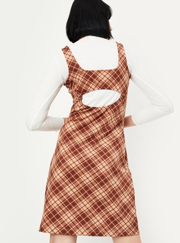 Women Checked Pinafore Dress with T-shirt