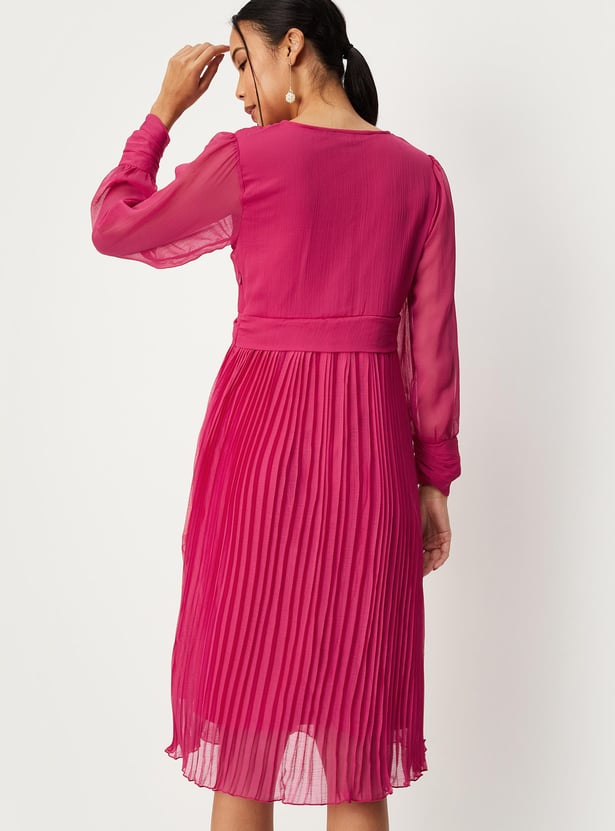 Women Pleated Dress with Twist Knot Detail