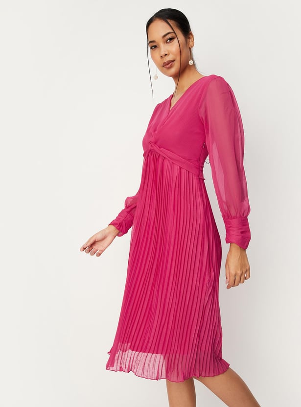 Women Pleated Dress with Twist Knot Detail