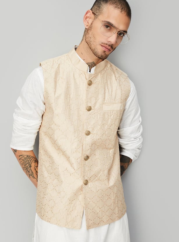 Men Embroidered Nehru Jacket