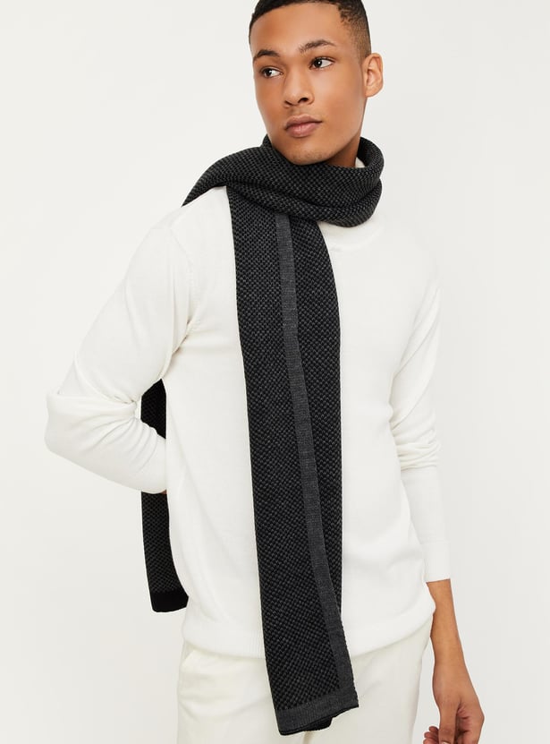 Men Textured Knit Muffler