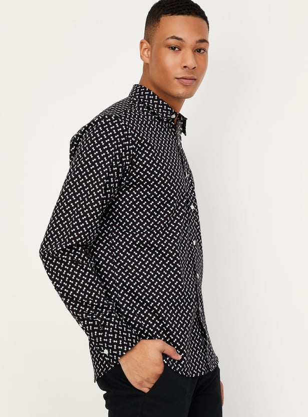 Men's Black Smart Geometric Printed Cotton Slim Fit Casual Shirt