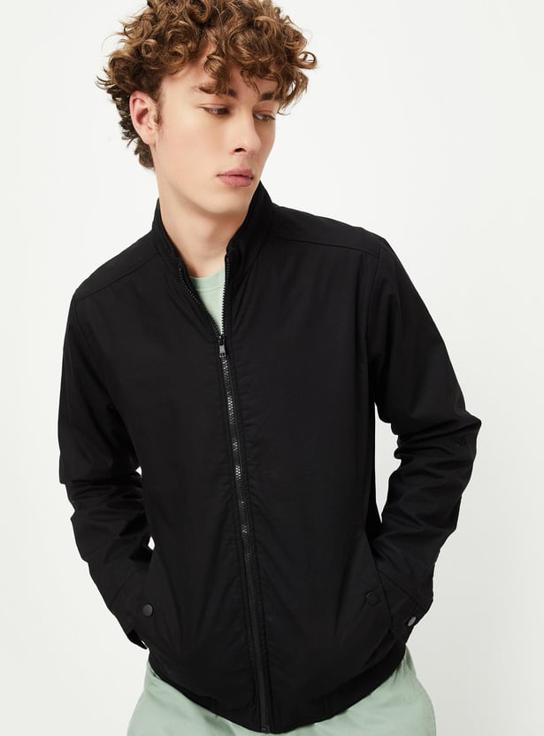 Men Solid Lightweight Jacket