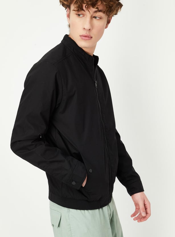 Men Solid Lightweight Jacket