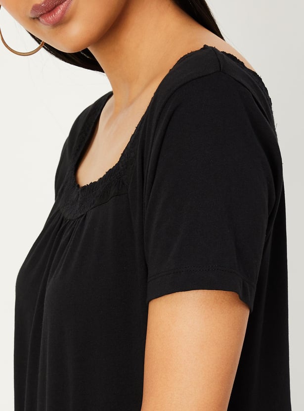 Women Lace Detail Top