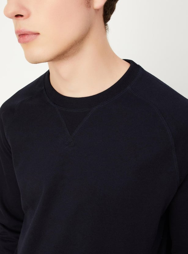 Men Solid Raglan Sleeve Sweatshirt