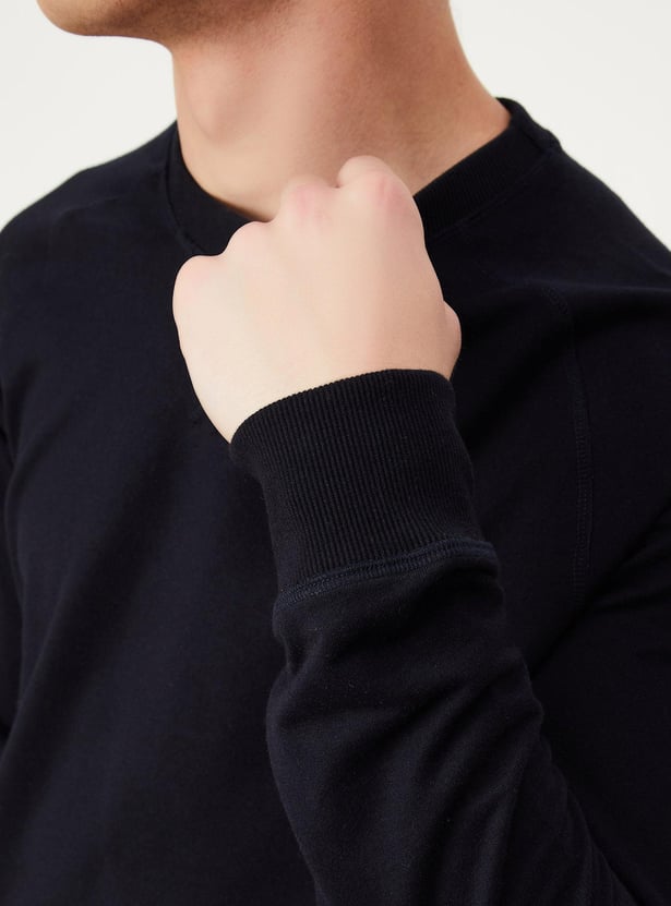 Men Solid Raglan Sleeve Sweatshirt