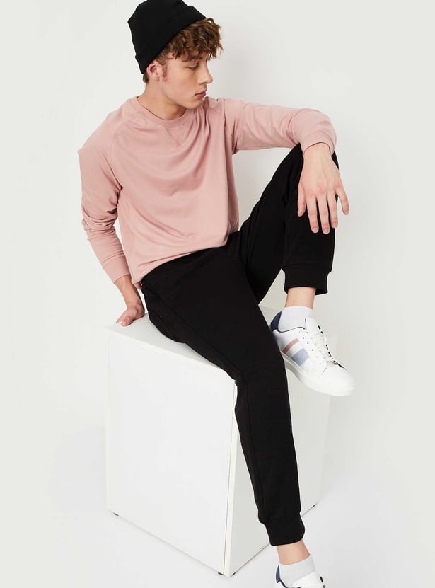 Men Solid Raglan Sleeve Sweatshirt