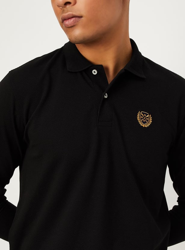 Men Textured Slim Fit Polo T-shirt