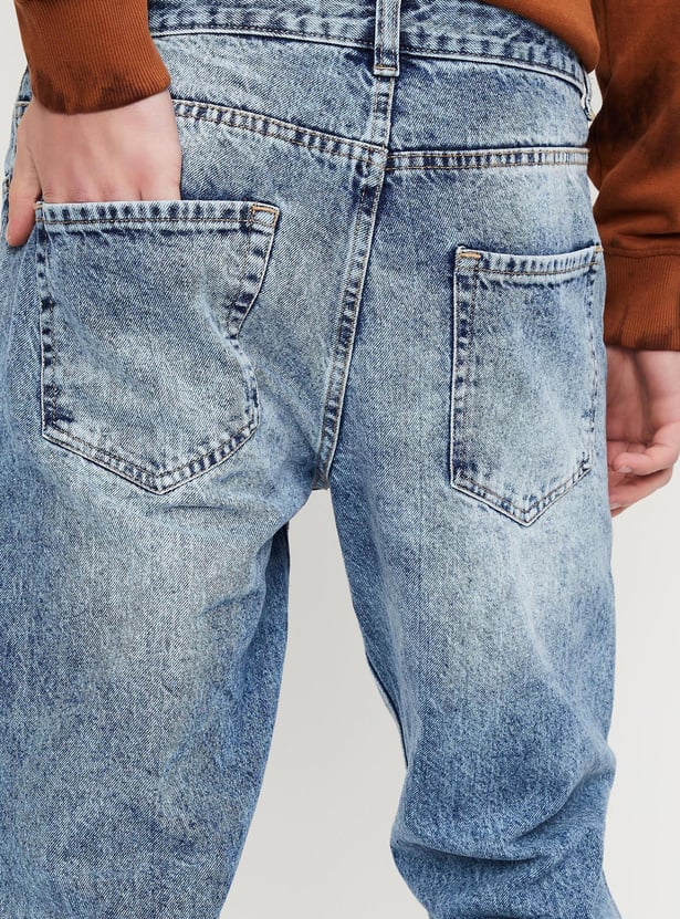 Men Straight Fit Washed Jeans