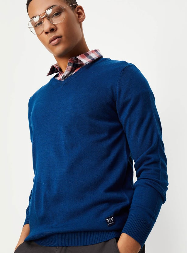 buy-men-slim-fit-solid-sweater-online-at-just-rs-999-0-1000012936629