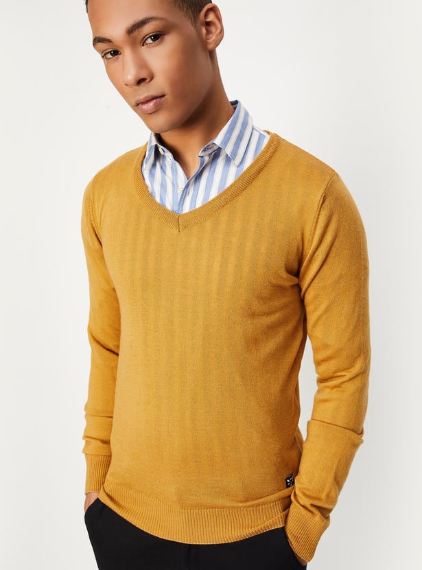 Men Slim Fit Solid Sweater