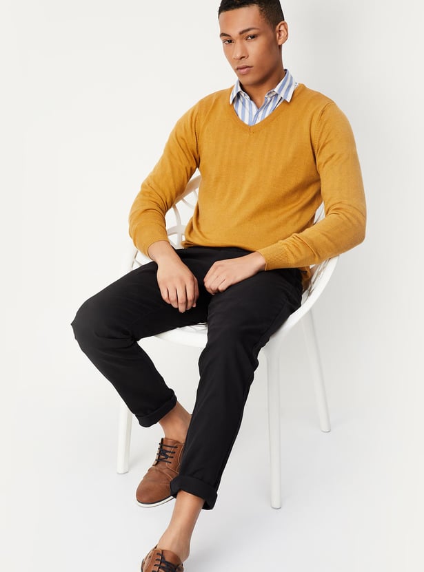 Men Slim Fit Solid Sweater