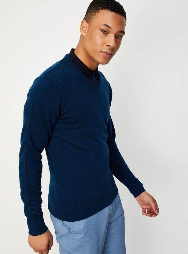 Men Soft Low Pill Slim Fit Sweater