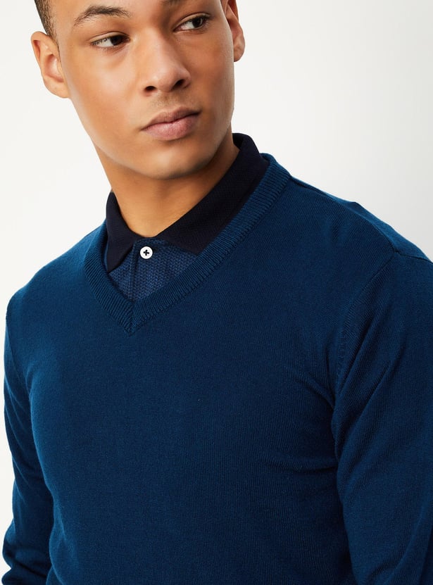 Men Soft Low Pill Slim Fit Sweater