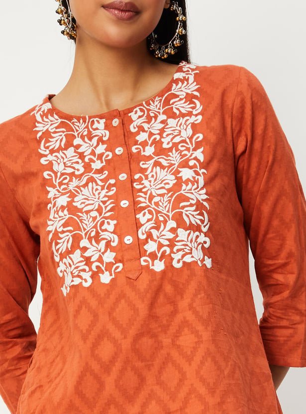 Women Embroidered Straight Kurta