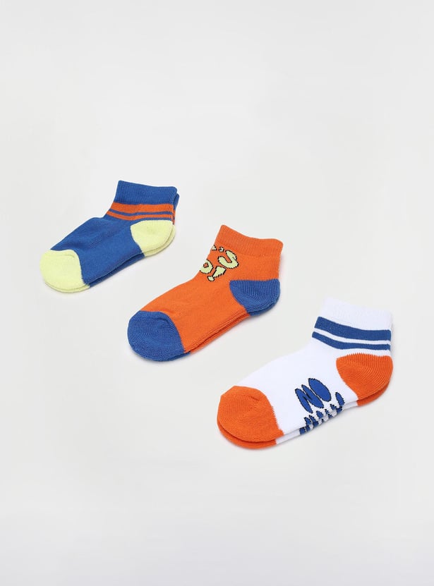 Boys Printed Ankle-Length Socks - Pack of 3