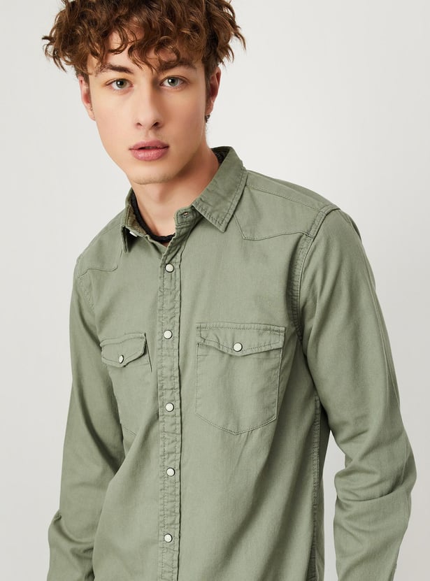 Men Solid Flap Pocket Shirt