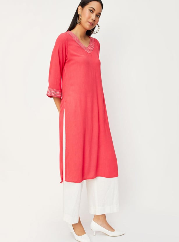 Women Embellished Straight Kurta