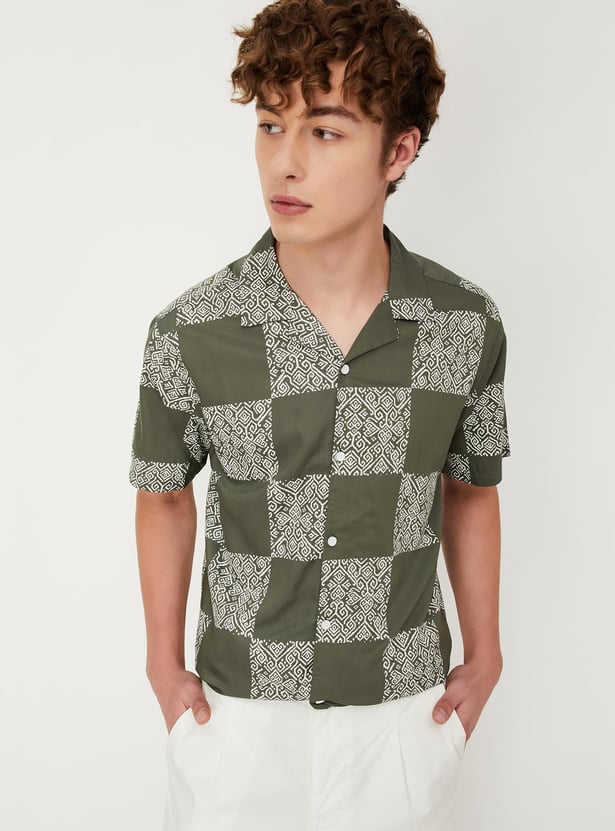 Men Regular Fit Printed Resort Shirt