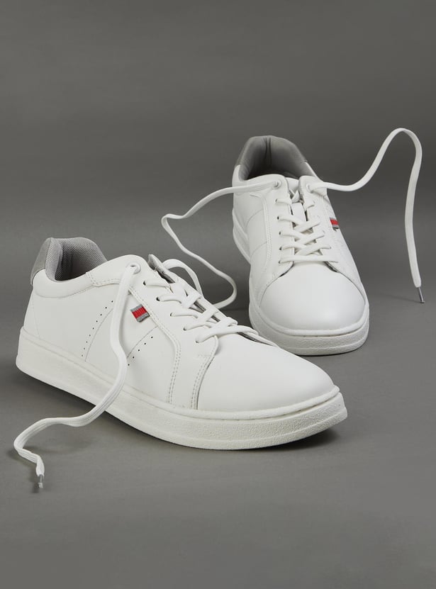 Men Lace-Up Sneakers