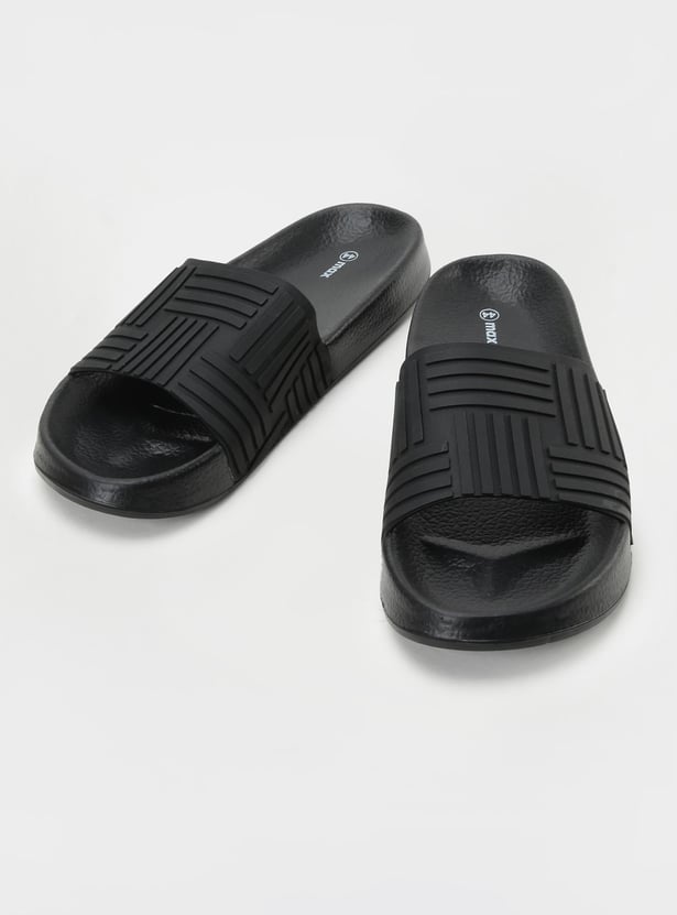 Men 3D Embossed Wash and Wear Sliders